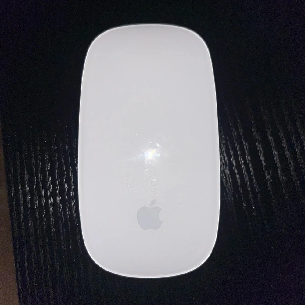 Apple Wireless Mouse - Sleek White
